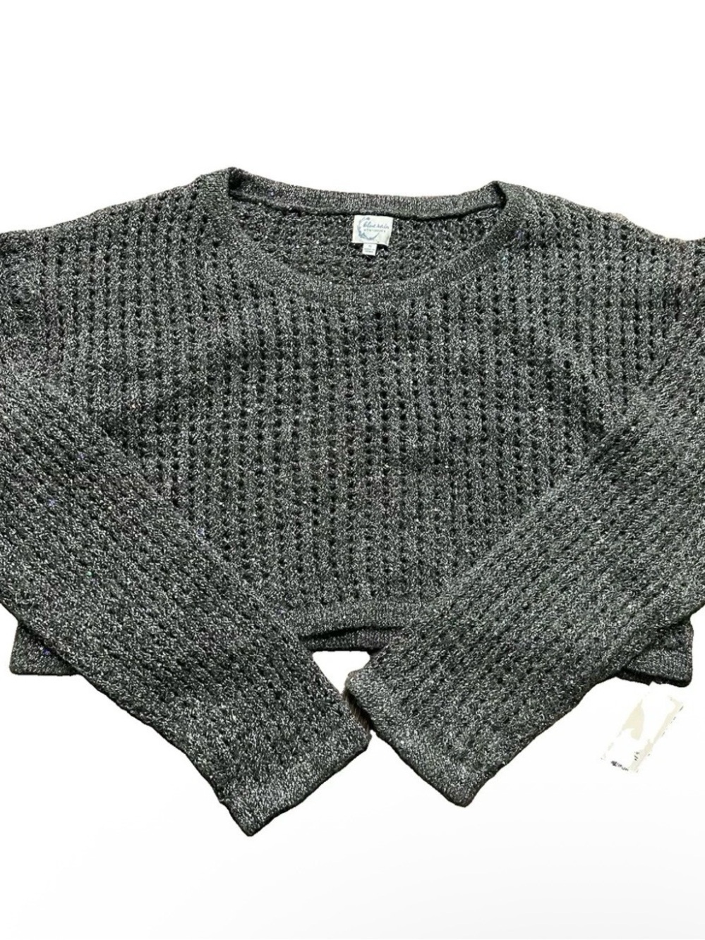 NWT Women’s Blue Rain Francesca’s Grey Cropped Sweater Size Small